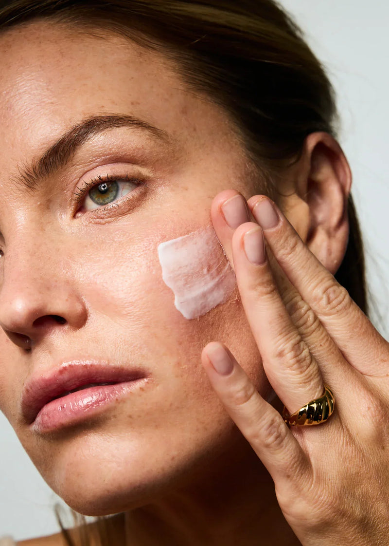 Dites adieu aux imperfections : Les secrets naturels pour une peau éclatante