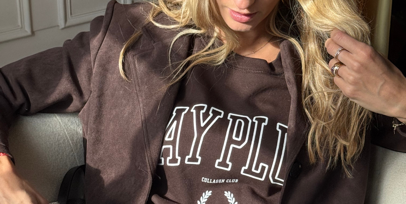Sweatshirt beige de la collection capsule "Day+ University" – Day+ University