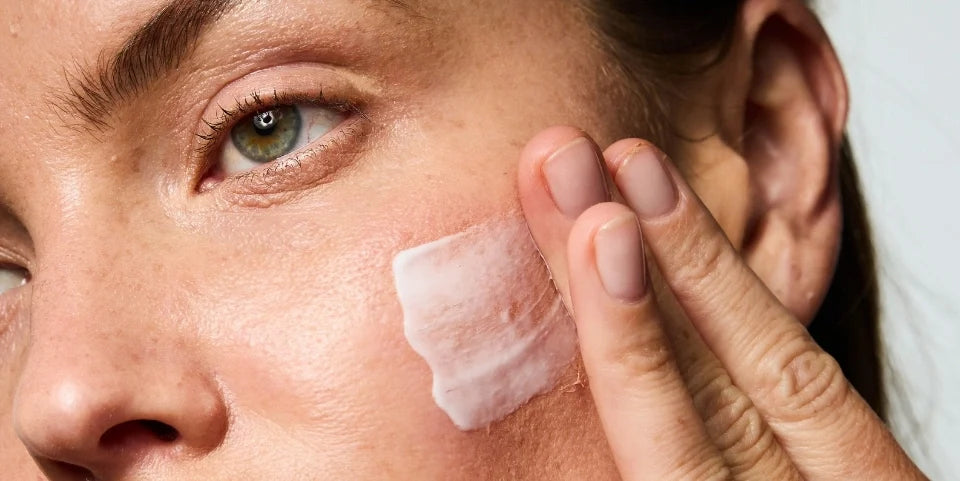 Patchs Yeux Anti-cernes pour hydrater, lisser et réveiller le regard en quelques minutes – Cosmétiques Day+