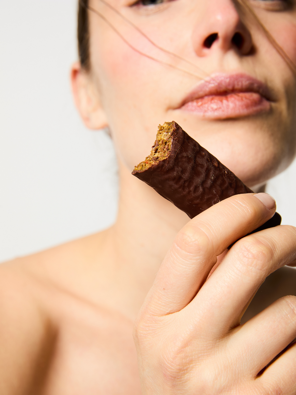 Zoom sur la texture de la Barre Vegan Booster de Collagène Day+ x Super Nature.