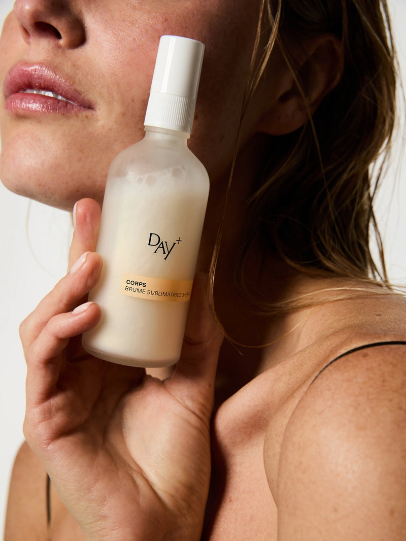 Brume sublimatrice à la douce odeur de monoï pour sublimer et parfumer la peau en un instant.
