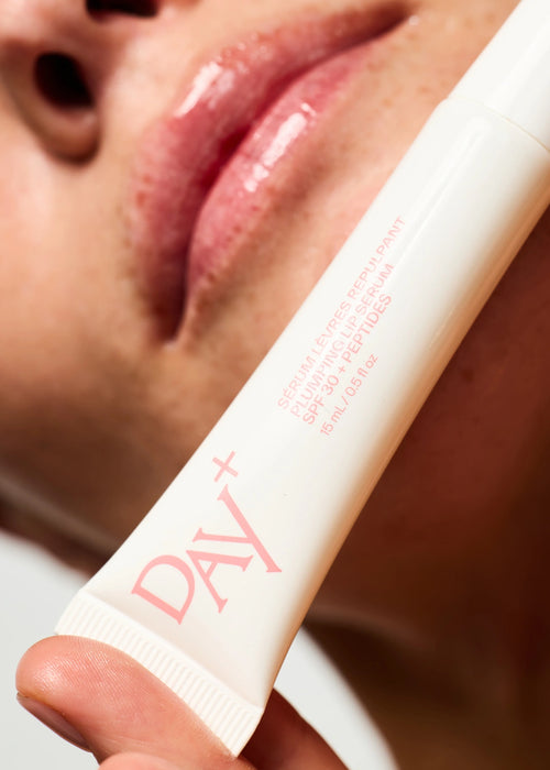 Sérum Lèvres Repulpant SPF 30 en teinte 01. Clear Gloss.
