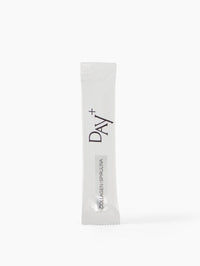 Le Stick à boire au collagène et spiruline, édition silver.