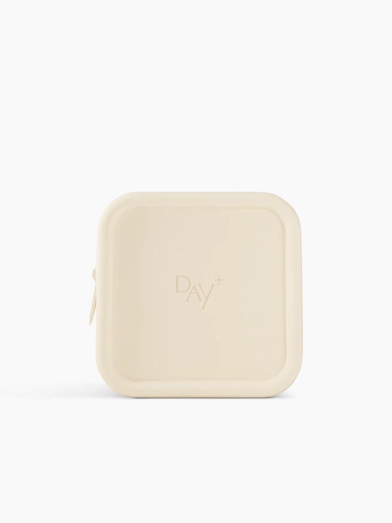 Trousse en silicone beige Day+.