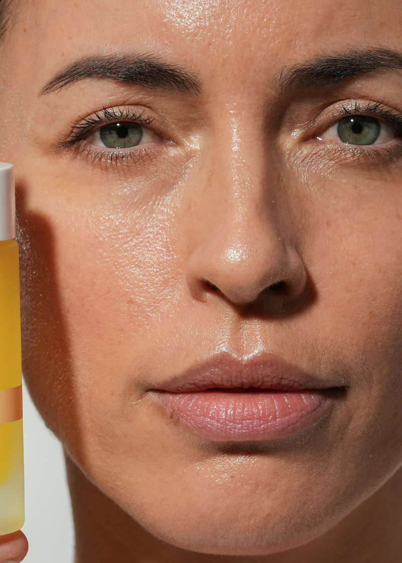 Protégez et sublimez votre peau avec nos UV DROPS SPF 50