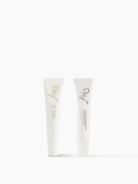 Duo de Soins Lèvres composé du Baume Lèvres Absolu et du Sérum Lèvres Repulpant en teinte 03. Glitter All Over.