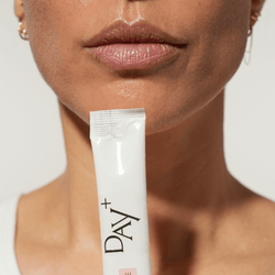 NOËL⎮MUM OF x DAY+ Collagen & Spirulina