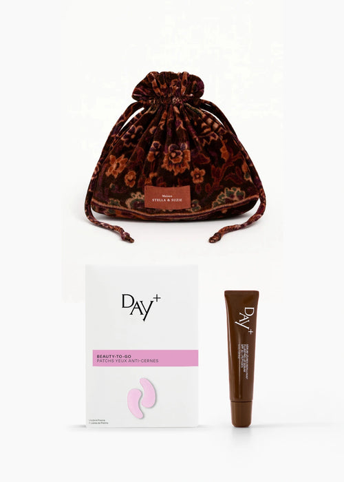 Collaboration de Noël Stella & Suzie x Day+, comprenant un pochon Macky, des Patchs Yeux Anti-cernes et un Sérum Lèvres 02. Light Brown.